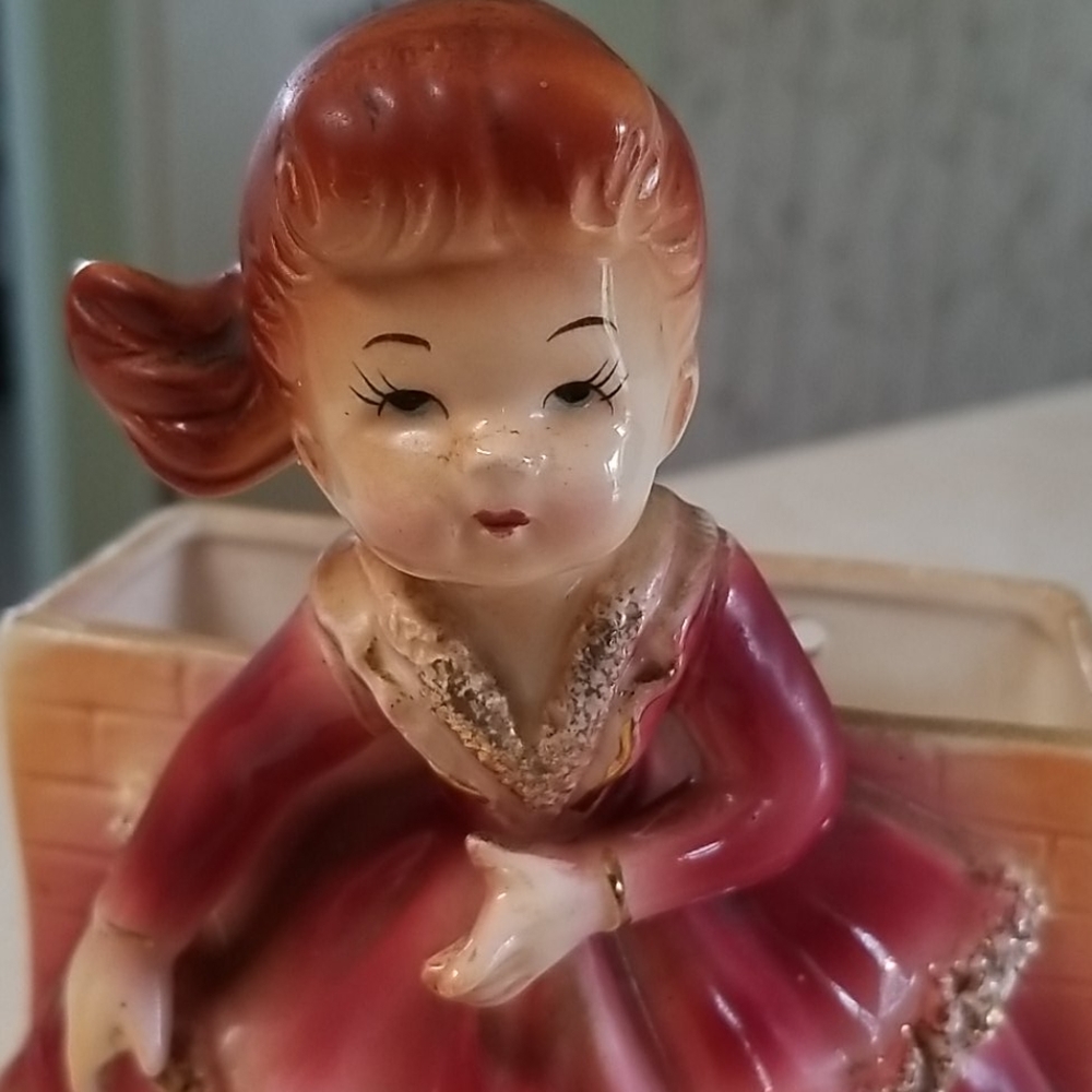 Vintage Grant Crest Jspan Girl Wall Hanger Planter - Picture 2 of 10